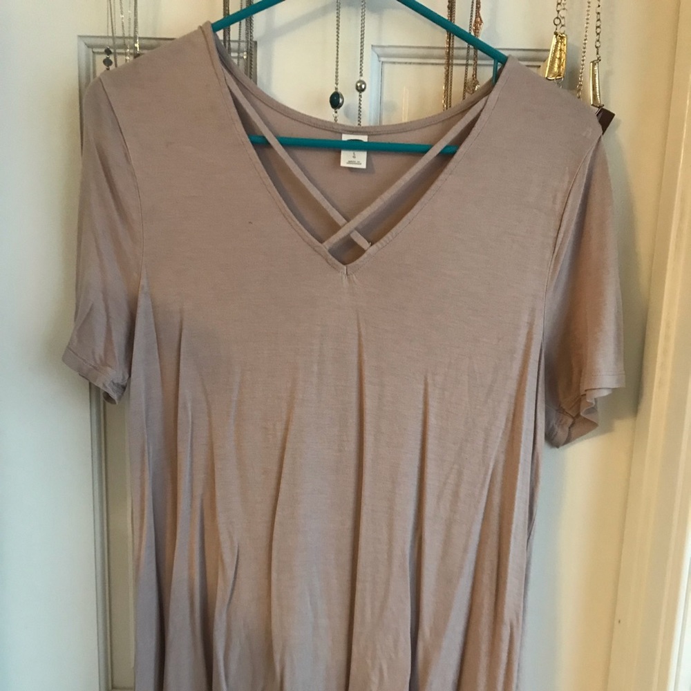Crossneck Tee